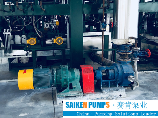 Self-priming height of high viscosity gear pump