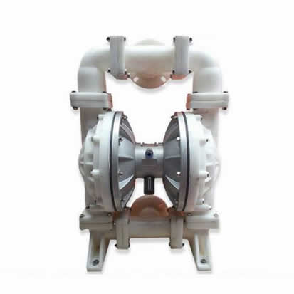 What are the advantages of using plastic pneumatic diaphragm pump